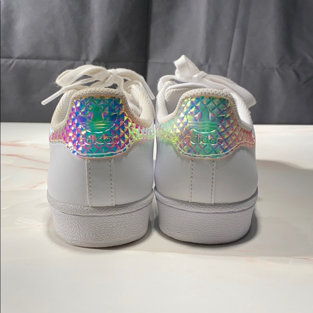 Sneakers - Picture 5 of 7